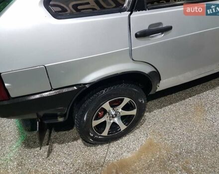 ВАЗ 2109 2003 в Черновцах на Automoto.ua Серый ВАЗ 2109, объемом двигателя 1.5 л и пробегом 200 тыс. км за 2100 $, фото 9 на Automoto.ua