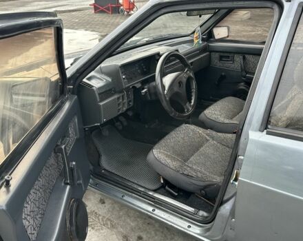 Сірий ВАЗ 2109, об'ємом двигуна 1.5 л та пробігом 150 тис. км за 1550 $, фото 6 на Automoto.ua