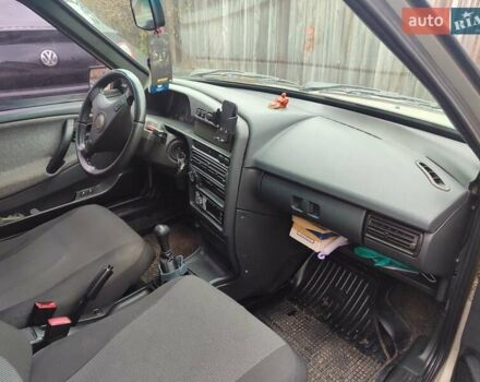 Сірий ВАЗ 2109, об'ємом двигуна 1.6 л та пробігом 90 тис. км за 2450 $, фото 8 на Automoto.ua