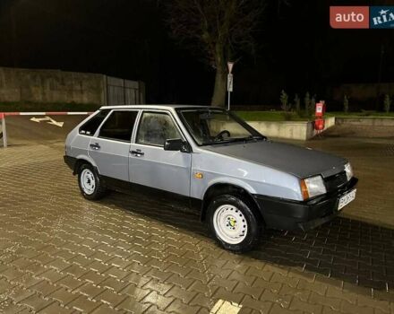 Серый ВАЗ 2109, объемом двигателя 1.6 л и пробегом 273 тыс. км за 1750 $, фото 2 на Automoto.ua