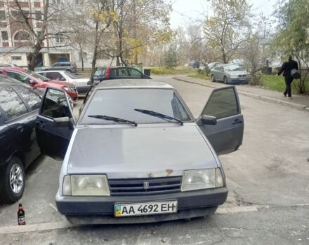 Серый ВАЗ 2109, объемом двигателя 2 л и пробегом 144 тыс. км за 569 $, фото 3 на Automoto.ua