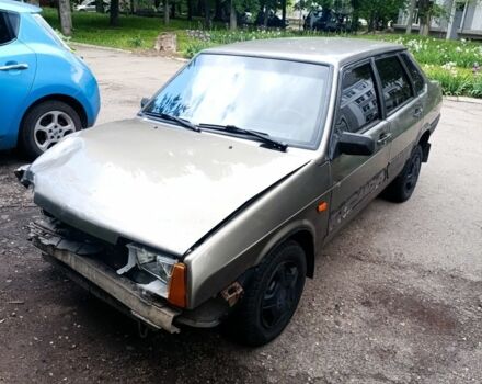 Серый ВАЗ 2109, объемом двигателя 1 л и пробегом 200 тыс. км за 600 $, фото 2 на Automoto.ua