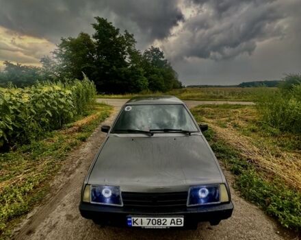 Серый ВАЗ 2109, объемом двигателя 1.5 л и пробегом 270 тыс. км за 1000 $, фото 1 на Automoto.ua