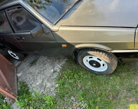 ВАЗ 2109 1991 в Борисполе на Automoto.ua Серый ВАЗ 2109, объемом двигателя 0 л и пробегом 70 тыс. км за 1000 $, фото 2 на Automoto.ua