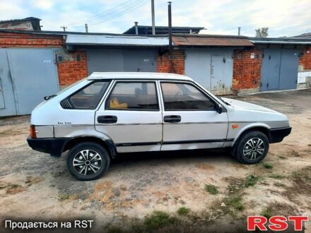 Серый ВАЗ 2109, объемом двигателя 1.3 л и пробегом 999 тыс. км за 850 $, фото 1 на Automoto.ua