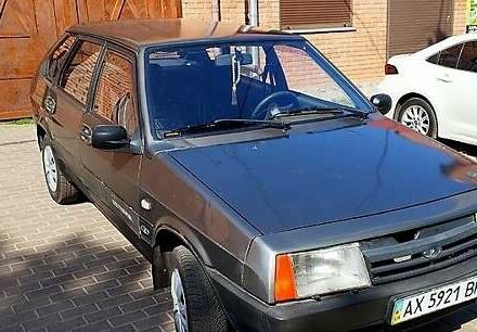 ВАЗ 2109 1990 у Харкові на Automoto.ua Сірий ВАЗ 2109, об'ємом двигуна 1.5 л та пробігом 270 тис. км за 1200 $, фото 1 на Automoto.ua