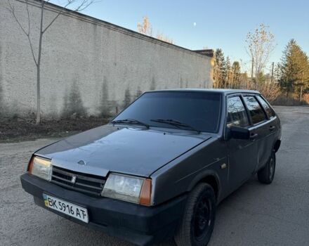 ВАЗ 2109 1990 в Черновцах на Automoto.ua Серый ВАЗ 2109, объемом двигателя 1.3 л и пробегом 185 тыс. км за 650 $, фото 1 на Automoto.ua
