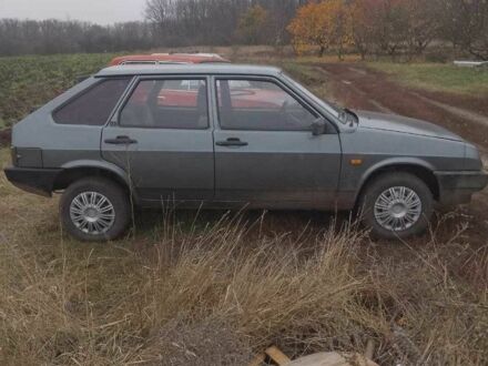 Серый ВАЗ 2109, объемом двигателя 1.5 л и пробегом 150 тыс. км за 1300 $, фото 1 на Automoto.ua