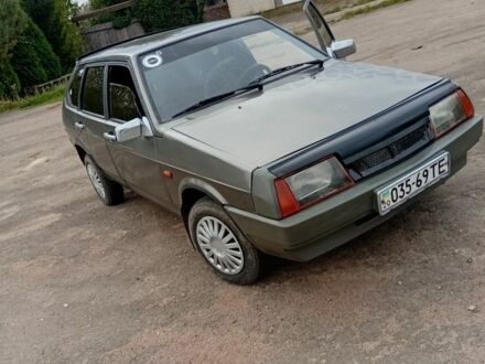 ВАЗ 2109 1990 в Иваничи на Automoto.ua Серый ВАЗ 2109, объемом двигателя 1.5 л и пробегом 50 тыс. км за 740 $, фото 1 на Automoto.ua