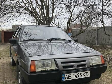 ВАЗ 2109 1991 у Вінниці на Automoto.ua Сірий ВАЗ 2109, об'ємом двигуна 1.3 л та пробігом 130 тис. км за 1900 $, фото 1 на Automoto.ua