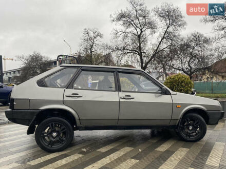 Серый ВАЗ 2109, объемом двигателя 1.5 л и пробегом 300 тыс. км за 700 $, фото 1 на Automoto.ua