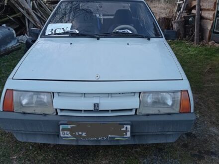 ВАЗ 2109 1991 в Самборе на Automoto.ua Серый ВАЗ 2109, объемом двигателя 1 л и пробегом 45 тыс. км за 650 $, фото 1 на Automoto.ua