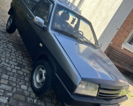 Серый ВАЗ 2109, объемом двигателя 1.3 л и пробегом 300 тыс. км за 437 $, фото 1 на Automoto.ua
