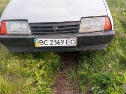ВАЗ 2109 1993 в Бродах на Automoto.ua Серый ВАЗ 2109, объемом двигателя 0 л и пробегом 449 тыс. км за 800 $, фото 1 на Automoto.ua