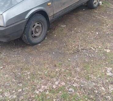 ВАЗ 2109 1993 у Дніпро (Дніпропетровську) на Automoto.ua Сірий ВАЗ 2109, об'ємом двигуна 1.5 л та пробігом 100 тис. км за 1880 $, фото 1 на Automoto.ua