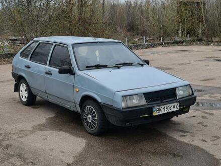 ВАЗ 2109 1993 у Кагарлыке на Automoto.ua Сірий ВАЗ 2109, об'ємом двигуна 1.3 л та пробігом 200 тис. км за 600 $, фото 1 на Automoto.ua