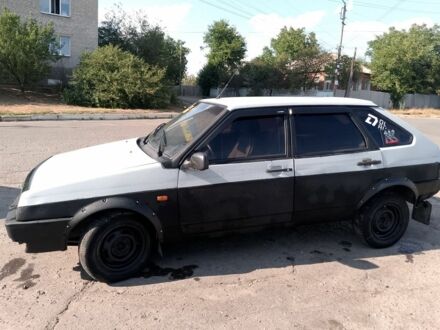 ВАЗ 2109 1994 у Изюме на Automoto.ua Сірий ВАЗ 2109, об'ємом двигуна 1.3 л та пробігом 200 тис. км за 1034 $, фото 1 на Automoto.ua
