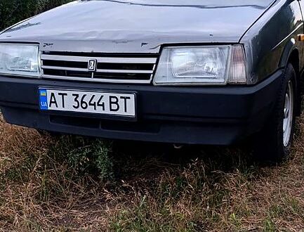 Серый ВАЗ 2109, объемом двигателя 1.5 л и пробегом 400 тыс. км за 1100 $, фото 1 на Automoto.ua