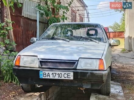 Сірий ВАЗ 2109, об'ємом двигуна 1.5 л та пробігом 64 тис. км за 1000 $, фото 1 на Automoto.ua