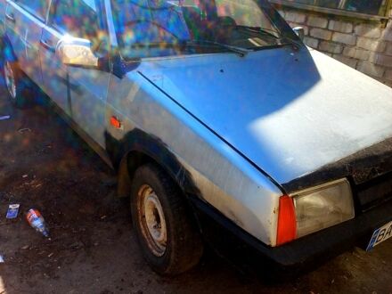 ВАЗ 2109 1998 в Николаеве на Automoto.ua Серый ВАЗ 2109, объемом двигателя 1.5 л и пробегом 123 тыс. км за 600 $, фото 1 на Automoto.ua