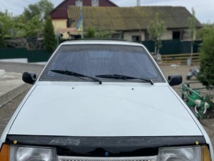 ВАЗ 2109 1999 у Жмеренке на Automoto.ua Сірий ВАЗ 2109, об'ємом двигуна 1.5 л та пробігом 46 тис. км за 1000 $, фото 1 на Automoto.ua