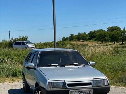 ВАЗ 2109 2001 в Самборе на Automoto.ua Серый ВАЗ 2109, объемом двигателя 1.5 л и пробегом 200 тыс. км за 2000 $, фото 1 на Automoto.ua