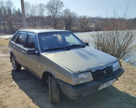 Серый ВАЗ 2109, объемом двигателя 1.5 л и пробегом 220 тыс. км за 1500 $, фото 1 на Automoto.ua