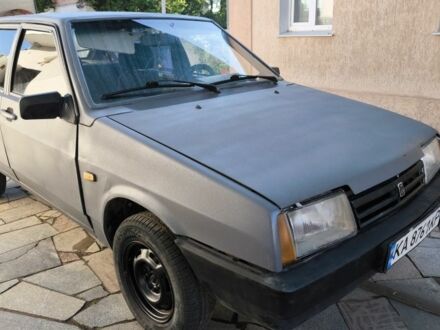 ВАЗ 2109 2001 у Звенигородка на Automoto.ua Сірий ВАЗ 2109, об'ємом двигуна 1.5 л та пробігом 450 тис. км за 41000 $, фото 1 на Automoto.ua