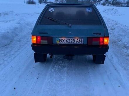 Серый ВАЗ 2109, объемом двигателя 1.5 л и пробегом 300 тыс. км за 1000 $, фото 1 на Automoto.ua