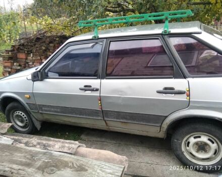 Серый ВАЗ 2109, объемом двигателя 1.5 л и пробегом 216 тыс. км за 1000 $, фото 1 на Automoto.ua