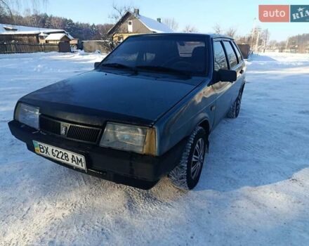 Серый ВАЗ 2109, объемом двигателя 1.5 л и пробегом 313 тыс. км за 800 $, фото 1 на Automoto.ua