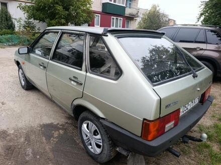 ВАЗ 2109 2001 у Славуте на Automoto.ua Сірий ВАЗ 2109, об'ємом двигуна 1 л та пробігом 168 тис. км за 1350 $, фото 1 на Automoto.ua