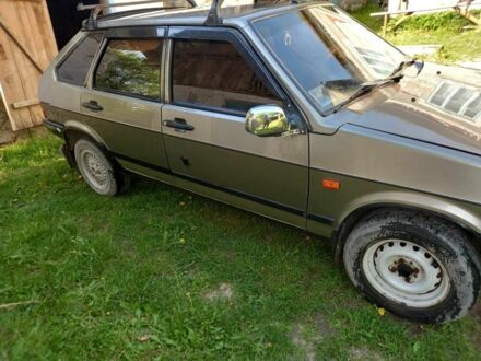 ВАЗ 2109 2001 у Монастыриске на Automoto.ua Сірий ВАЗ 2109, об'ємом двигуна 1.5 л та пробігом 20 тис. км за 1500 $, фото 1 на Automoto.ua