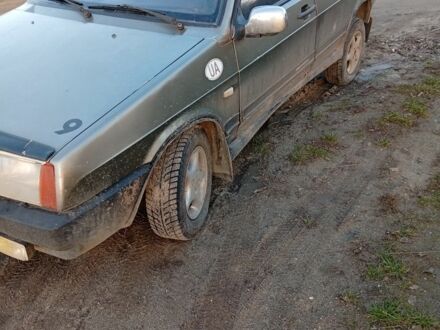 Серый ВАЗ 2109, объемом двигателя 1.5 л и пробегом 350 тыс. км за 667 $, фото 1 на Automoto.ua