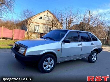 ВАЗ 2109 2002 у Ахтырке на Automoto.ua Сірий ВАЗ 2109, об'ємом двигуна 15 л та пробігом 218 тис. км за 1350 $, фото 1 на Automoto.ua