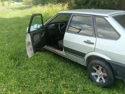 Серый ВАЗ 2109, объемом двигателя 1.5 л и пробегом 250 тыс. км за 1000 $, фото 1 на Automoto.ua