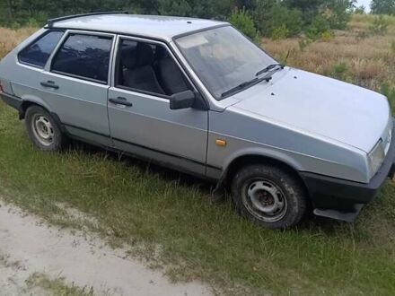 Серый ВАЗ 2109, объемом двигателя 1.5 л и пробегом 184 тыс. км за 1100 $, фото 1 на Automoto.ua