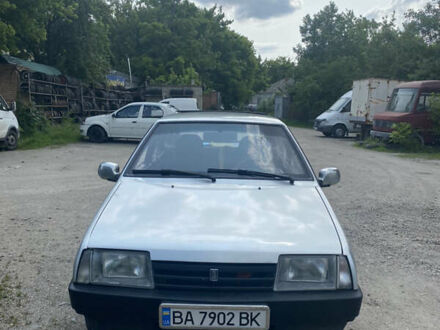 ВАЗ 2109 2005 у Кропивницькому (Кіровограді) на Automoto.ua Сірий ВАЗ 2109, об'ємом двигуна 1.5 л та пробігом 257 тис. км за 2200 $, фото 1 на Automoto.ua