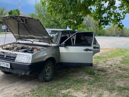 Сірий ВАЗ 2109, об'ємом двигуна 1.5 л та пробігом 300 тис. км за 800 $, фото 1 на Automoto.ua