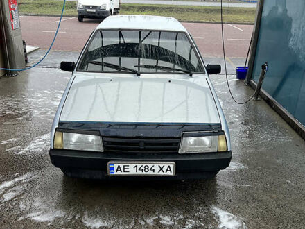 ВАЗ 2109 2005 у Дніпро (Дніпропетровську) на Automoto.ua Сірий ВАЗ 2109, об'ємом двигуна 1.5 л та пробігом 177 тис. км за 2400 $, фото 1 на Automoto.ua
