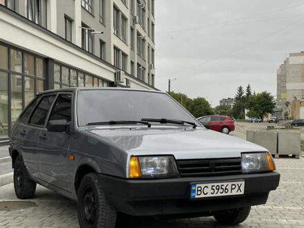 Серый ВАЗ 2109, объемом двигателя 1.5 л и пробегом 180 тыс. км за 2000 $, фото 1 на Automoto.ua