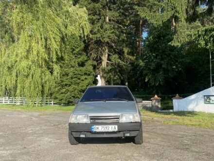 ВАЗ 2109 2006 в Ровно на Automoto.ua Серый ВАЗ 2109, объемом двигателя 1.5 л и пробегом 48 тыс. км за 1100 $, фото 1 на Automoto.ua