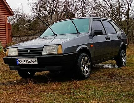 ВАЗ 2109 2006 у Рівному на Automoto.ua Сірий ВАЗ 2109, об'ємом двигуна 1.5 л та пробігом 0 тис. км за 1300 $, фото 1 на Automoto.ua