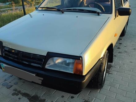 Серый ВАЗ 2109, объемом двигателя 1.6 л и пробегом 180 тыс. км за 1000 $, фото 1 на Automoto.ua