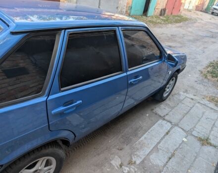 Синий ВАЗ 2109, объемом двигателя 1.5 л и пробегом 150 тыс. км за 4000 $, фото 2 на Automoto.ua