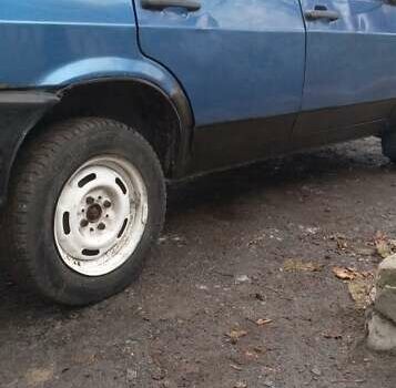 Синий ВАЗ 2109, объемом двигателя 1.3 л и пробегом 360 тыс. км за 619 $, фото 1 на Automoto.ua