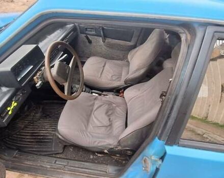 Синий ВАЗ 2109, объемом двигателя 1.6 л и пробегом 300 тыс. км за 1000 $, фото 2 на Automoto.ua