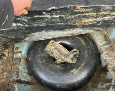 ВАЗ 2109 1992 в Черкассах на Automoto.ua Синий ВАЗ 2109, объемом двигателя 1.3 л и пробегом 99 тыс. км за 800 $, фото 6 на Automoto.ua