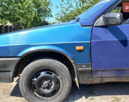 Синий ВАЗ 2109, объемом двигателя 1.5 л и пробегом 65 тыс. км за 800 $, фото 6 на Automoto.ua