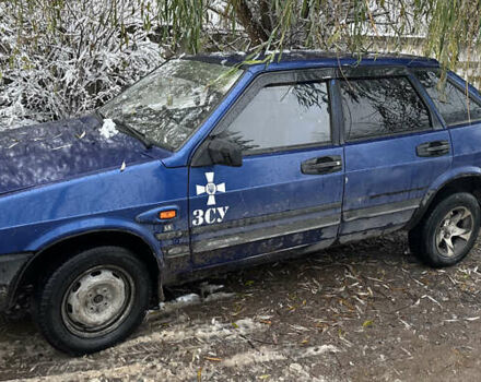 Синий ВАЗ 2109, объемом двигателя 1.5 л и пробегом 201 тыс. км за 900 $, фото 1 на Automoto.ua